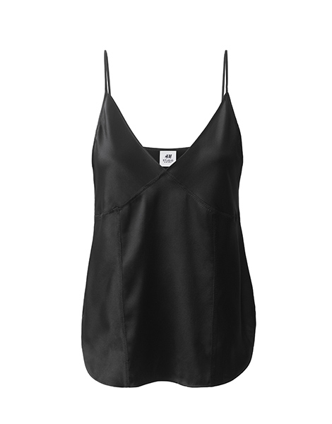 Die neue Studio Kollektion von H&M besticht durch schwarze It-Pieces.