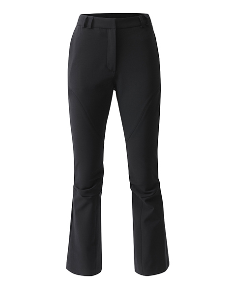 Die neue Studio Kollektion von H&M besticht durch schwarze It-Pieces.