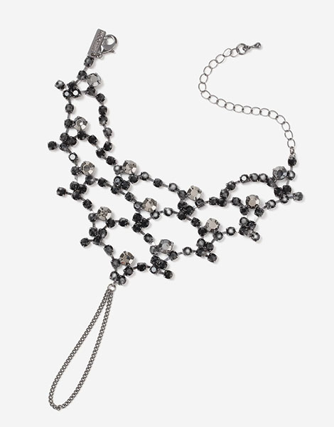 Diese Halloween-Accessoires kannst du auch im Alltag tragen.