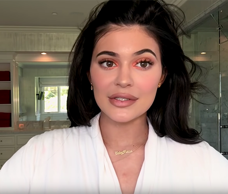 Kylie Jenners Schminkroutine ist nicht ohne: Über 30 Steps braucht die Beauty bis zum perfekten Look